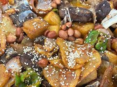 -老钟家烤羊排·敦伊阁清真餐厅胡羊焖饼