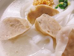 鱼丸肉丸汤河粉-食味稻汕头食杂(西罗园店)