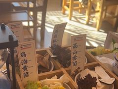 -阿婆情腊排骨火锅(金虹路店)