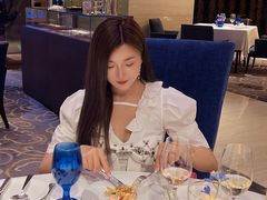 -AZUR聚(香格里拉饭店)