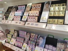 -4iNLOOK美瞳店(上海日月光中岛店)