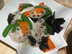 -钟掌勺忘不了地道湘菜(新天地假日广场店)