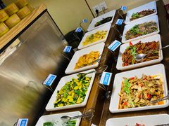 自助取餐区-蒙肥羊·酸汤潮牛·鲜牛肉火锅烤肉自助(岗顶店)