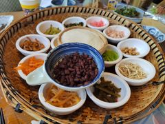 -包整·丝娃娃(一览甲秀楼风景店)