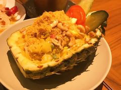 菠萝海鲜炒饭-mango tree芒果树泰国餐厅(青岛万象城店)