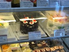 面包甜点陈列柜-红宝石·鲜奶小方(莘庄龙之梦店)