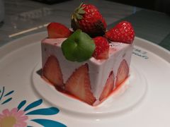 草莓外交官-蜜桃花开·中西融合菜E&W(南长街店)