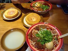 -楚东君•襄阳牛肉面牛杂煲(陆家嘴正大店)