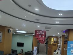 -雅悦齿科(顾村公园店)