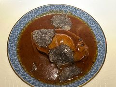 黑松露烧本地海参鲍鱼-怡情荟•海鲜青岛菜(五四广场旗舰店)