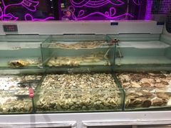 -鸣记脆皮烤鱼·海鲜烤鱼(三八广场店)