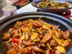 -渝是乎川渝小炒(新世界百货望京店)