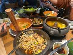 -云海肴·汽锅鸡·云南菜(天山百盛优客店)