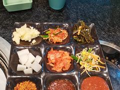 -烤路里·韩国品质自助烤肉(石路天虹4号店)