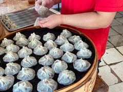 烧麦制作中-严氏重油烧麦(民权路店)