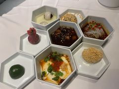 秦淮八艳美味小吃-民国红公馆·秦淮八艳(夫子庙店)