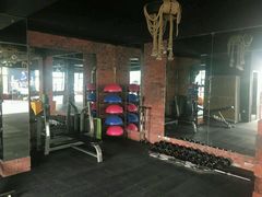 -GYMPLUS私教健身会馆(大悦城店)