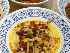 -李与白包子铺(桐梓林店)
