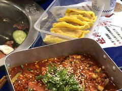 -马路边边串串香(苗栗路店)
