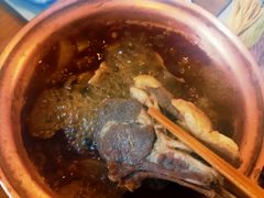 -毛辣果·贵州红酸汤牛肉火锅(西单店)