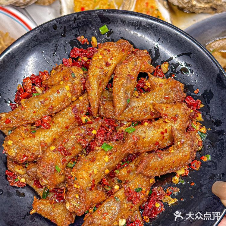 在湘江世纪城！居民楼区隐藏的宝藏烧烤大排档