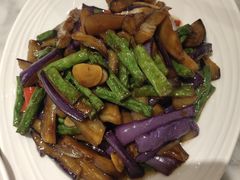 -小菜园新徽菜(宜兴八佰伴店)