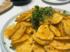 -三江源美食城