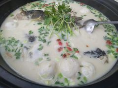 鱼头鱼丸汤-又见炊烟私房菜(敬亭路店)