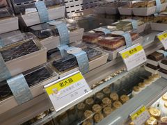面包甜点陈列柜-老大昌(淮海中路店)