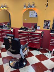 -Devilhands Barbershop男士理容店