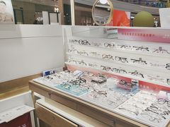 -爱视眸Eyeblling眼镜·依视路·蔡司镜片折扣店(百联南方商城购物中心)