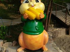 -欢乐松鼠谷