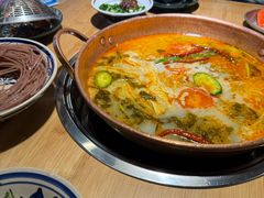 -洱火云南酸菜牛肉火锅(石景山当代商城店)