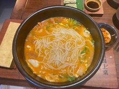 -银米·云南传统过桥米线(双廊黑金冠店)