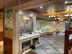 -君怡休闲洗浴会馆