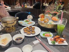 -半岛翡丽海鲜自助餐厅(观风亭店)