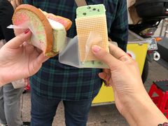 -詹爷爷乌节路街头冰淇淋