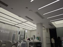-PE SALON