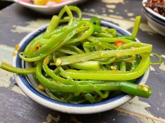 蒜苗-盟重烧烤(东瓜山创始店)