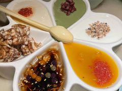 甜品大拼盘-绿茶餐厅(西单老佛爷店)