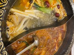 -小渝公重庆卤味火锅(临沂店)