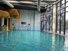 -上海滴水湖皇冠假日酒店