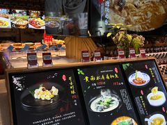 -头上红煨盐鸡·非遗院子餐厅