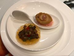 黑松露牛肉粒和鲍鱼柚子冻-8餐厅(新葡京酒店)