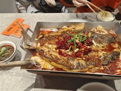 -鸣记脆皮烤鱼·海鲜烤鱼(马栏店)