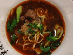 精品红烧牛肉面-半亩园(奥特莱斯店)