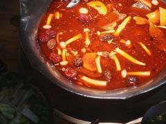 台式麻辣锅-湊湊火锅·茶憩(杭州湖滨银泰in77店)