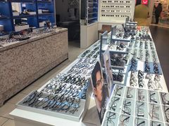 -美式眼镜·授权蔡司.依视路.尼康.豪雅.明月(南翔印象城店)