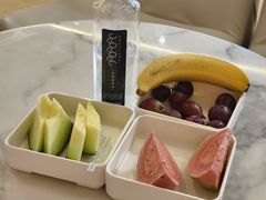 -涨巢·潮玩水疗局