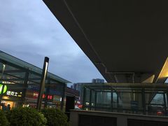-华威汽车客运站